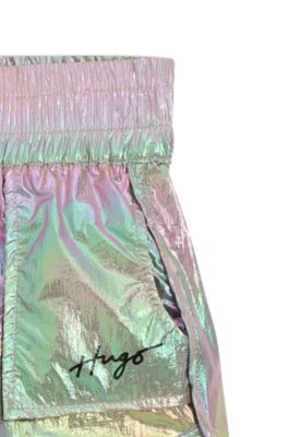 Changierende Kids-Shorts mit Logo-Print, Silber