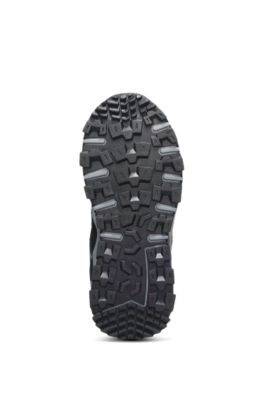 Sneakers per bambini con tomaia in maglia, pelle scamosciata e similpelle, Nero