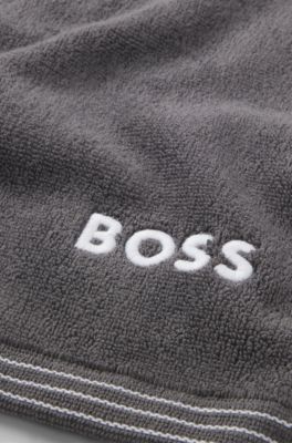 Cotton guest towel with contrast embroidered logo, Dark Grey