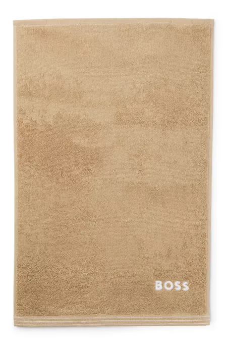 Gästehandtuch aus Baumwolle mit Kontrast-Logo-Stickerei