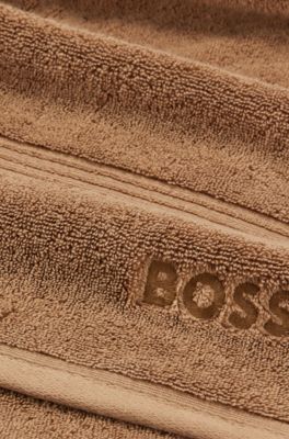 Cotton guest towel with tonal embroidered logo, Brown