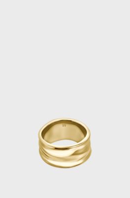 Ring with ripple design, Gold tone