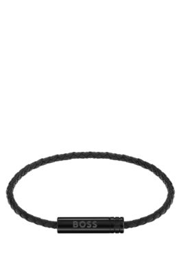 Sleek bracelet for a contemporary finish, Black
