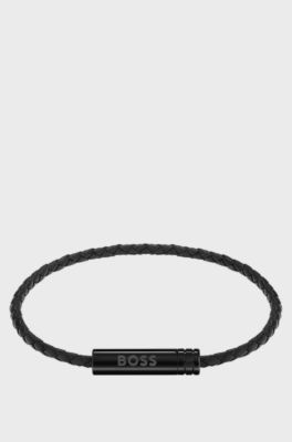 Braided cuff in black leather with logo plaque, Black