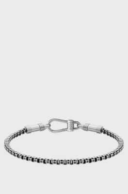 Modern Bracelet with Signature Detailing, Silver tone