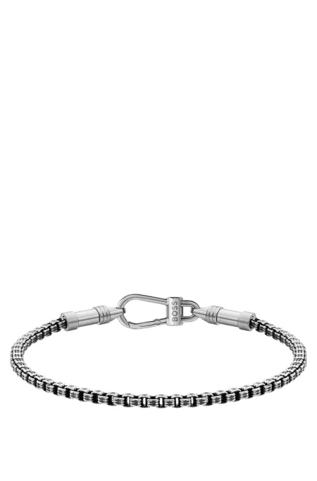 Modern Bracelet with Signature Detailing