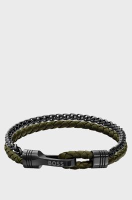 Sleek bracelet with polished hardware details, Dark Green