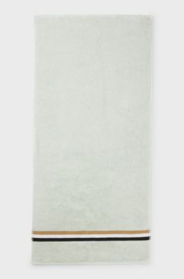 Cotton hand towel with signature-stripe border, Light Green