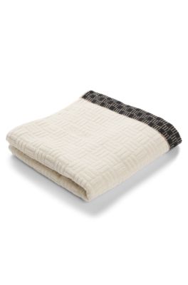 Cotton hand towel in sculpted-jacquard velvet, Light Beige