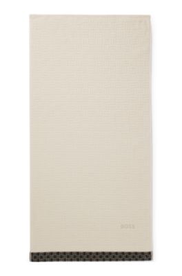 Cotton hand towel in sculpted-jacquard velvet, Light Beige