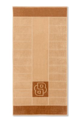 Cotton hand towel with carved Double B monogram