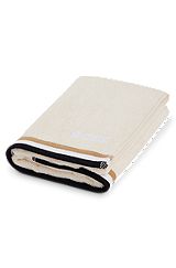 Cotton-jacquard hand towel with signature stripe, Light Beige
