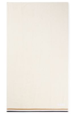 Cotton-jacquard hand towel with signature stripe, Light Beige