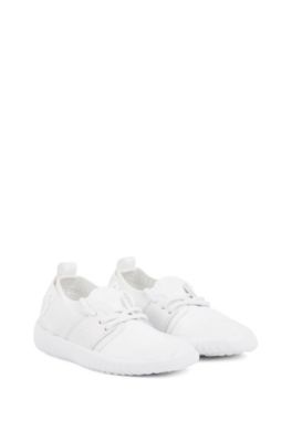 kids boss trainers