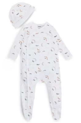 Gift-boxed sleepsuit and hat set for babies, Patterned