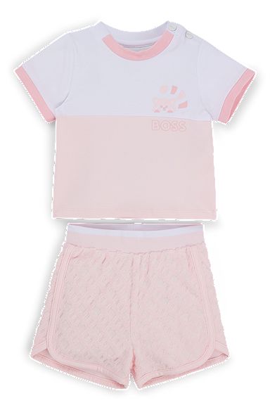 Conjunto de camiseta y shorts para bebés en caja de regalo, Rosa claro