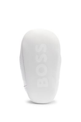 Chaussures en cuir avec bride logot&eacute;e pour b&eacute;b&eacute;, Blanc