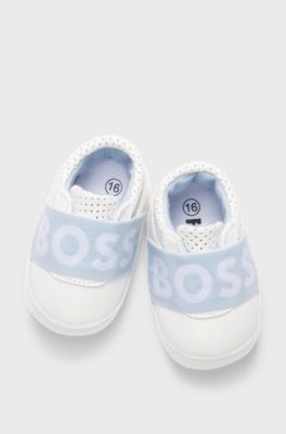 Baby shoes in leather with branded strap, White