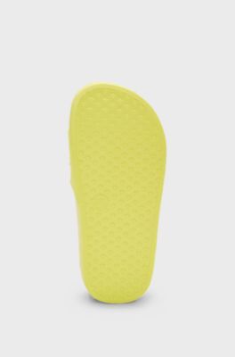 Kids' slides with contrast logo, Yellow