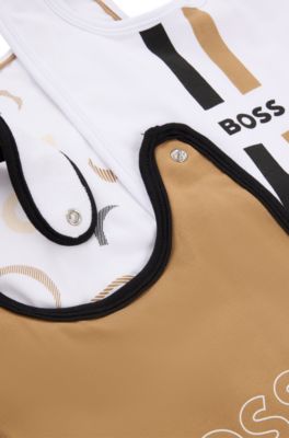 Coffret cadeau pour b&eacute;b&eacute; avec trois bavoirs en coton, Blanc