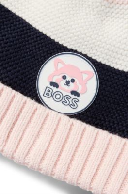 Baby beanie hat in cotton with red-panda badge, light pink