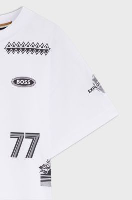 T-shirt bambini con vestibilit&agrave; comoda in cotone con stampe a targhetta, Bianco