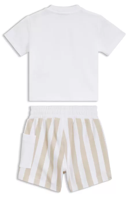 Conjunto de camiseta y shorts para bebé en caja de regalo