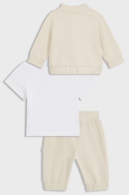Ch&aacute;ndal de tres piezas para beb&eacute;s en caja de regalo, Beige claro