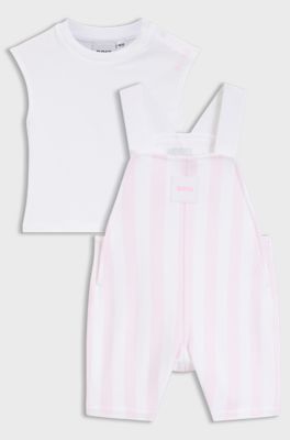 Set met katoenen tuinbroek en T-shirt voor baby&rsquo;s in een cadeaubox, Lichtroze
