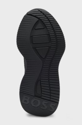 Baskets enfant avec tige en maille et finitions en cuir su&eacute;d&eacute;, Noir