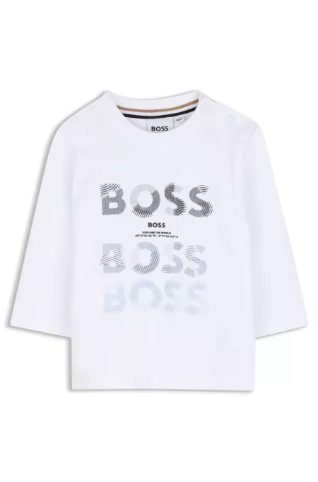 Camiseta para niños con múltiples logos