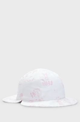 Rabbit-print baby hat with tie-up fastener, White