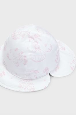 Rabbit-print baby hat with tie-up fastener, White