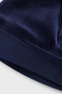 Baby hat in velvet with embroidered logo, Dark Blue