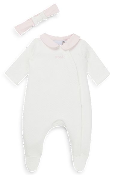 Gift-boxed sleepsuit and headband for babies, White