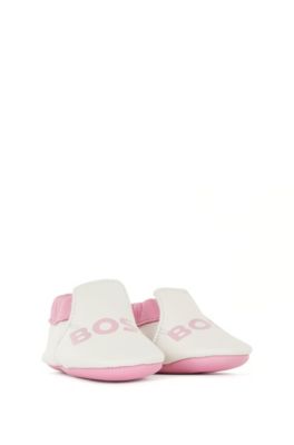 Gift-boxed leather baby slippers with logo print, White
