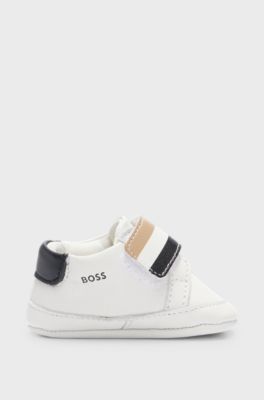 Gift-boxed leather trainers for babies, White