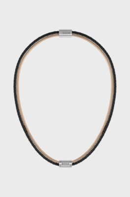 Logo-plate necklace in black and camel leather, Patterned