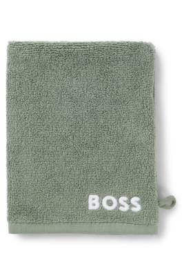 Cotton wash mitt with contrast embroidered logo 1