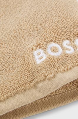 Egyptian-cotton wash mitt with contrast logo, Beige