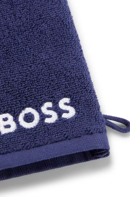 Egyptian-cotton wash mitt with contrast logo