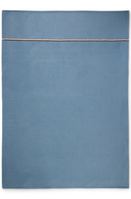 Fleece throw with signature-stripe appliqu&eacute;, Light Blue