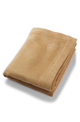 &Uuml;berwurf mit Double-B-Monogramm, Braun