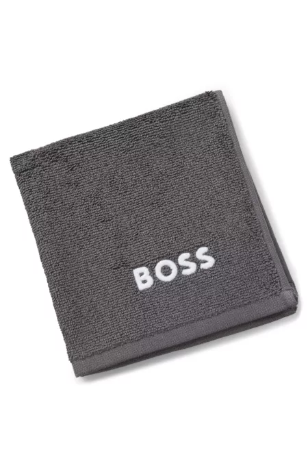 Cotton face cloth with contrast embroidered logo