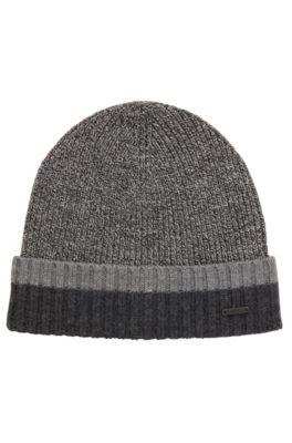 Beanie hat in virgin wool with contrast turn-up, Black