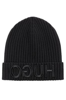 Unisex beanie hat in wool with reverse logo