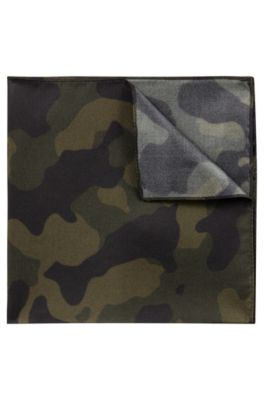 Pocket square in pure silk with camouflage print, Dark Green