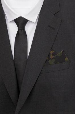 Pocket square in pure silk with camouflage print, Dark Green