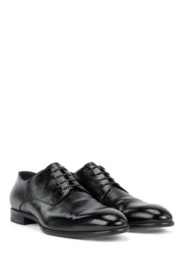 Italian-made Derby shoes in embossed patent leather, Black
