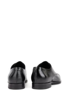 Italian-made Derby shoes in embossed patent leather, Black